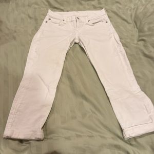 7 For All Man Kind White Cropped Jeans. Size 25